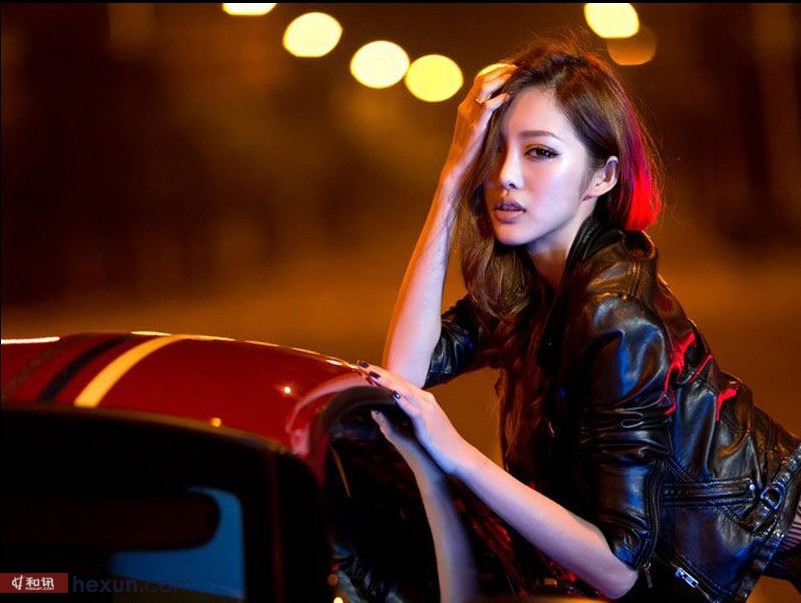 美女蕾丝诱惑 深夜挑逗你视觉神经