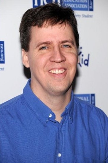 全球收入最高的男明星_全球收入最高作家(2)