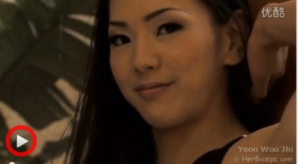 韩国萝莉脸<em>肌肉女</em>走红:男朋友就交给我来保护