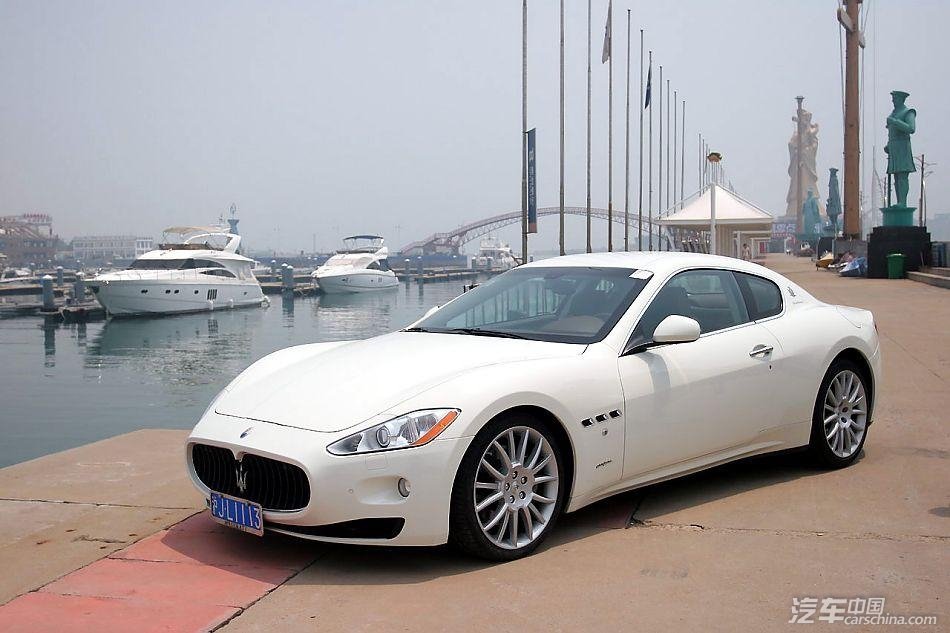 郭美美240万元玛萨拉蒂被撞 获中粮集团赔60