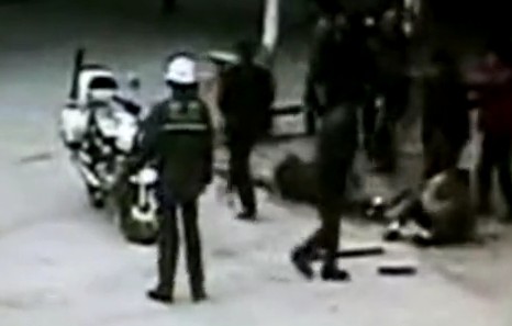 ... 广州河源巡警淡定围观黑社会杀人 -新闻频道-和讯网