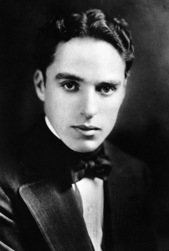 图说喜剧大师查理-卓别林