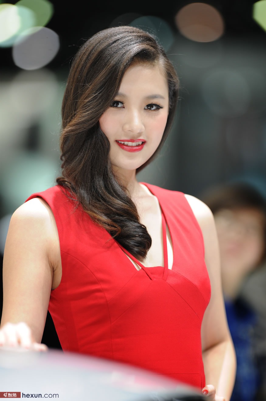 上海车展靓丽车模+楚楚动人