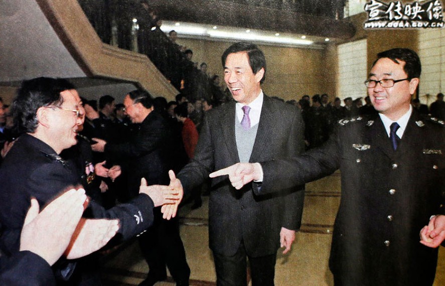 薄熙来爆<em>王立军</em>暗恋谷开来 昔日夫妻反目-奢侈