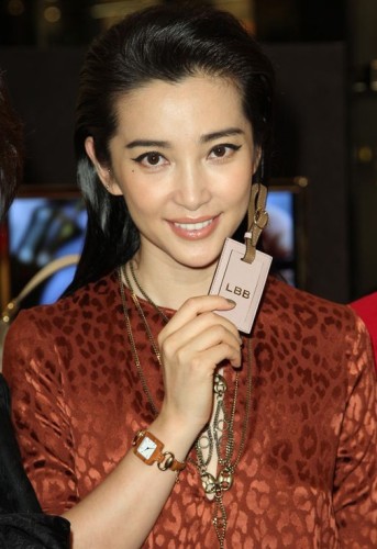 看大龄未婚女星的腕表搭配