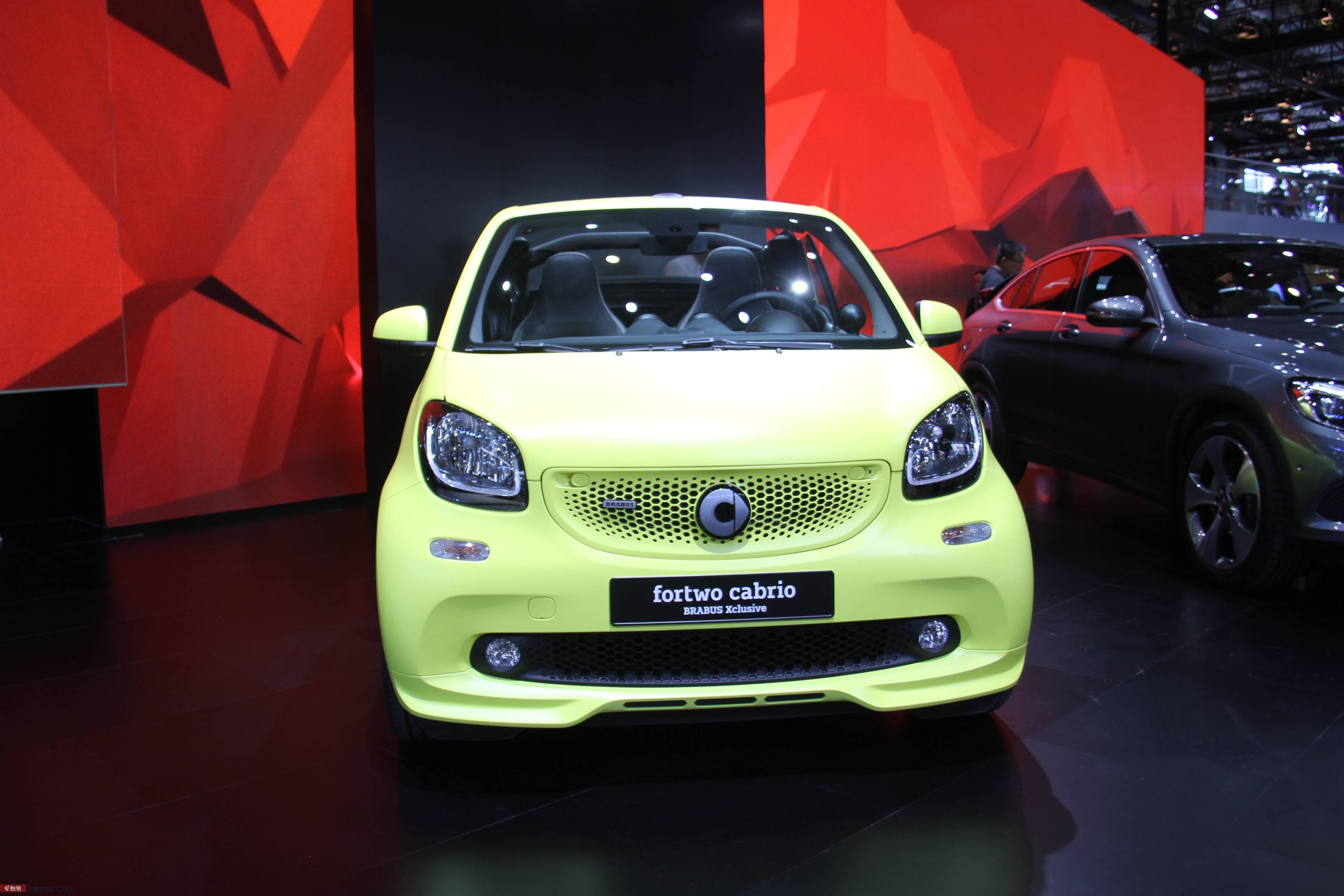 和讯汽车实拍北京车展smart 敞篷版